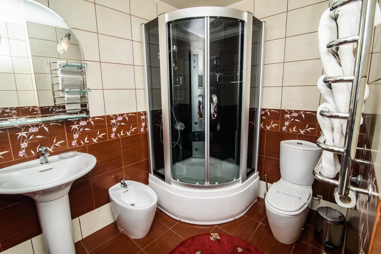 Отель Svytyaz Hotel Луцк