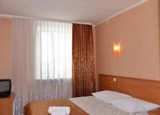 Отель Svytyaz Hotel Луцк Бюджетный двухместный номер с 1 кроватью-1