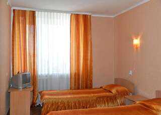 Отель Svytyaz Hotel Луцк Бюджетный двухместный номер с 1 кроватью-2