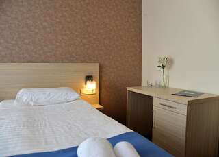 Отель Svytyaz Hotel Луцк Двухместный номер с 2 отдельными кроватями-2