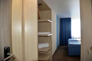 Отель Svytyaz Hotel Луцк Двухместный номер с 2 отдельными кроватями-3